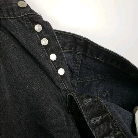 Mens Levi's 501 Straight Jeans Button Fly Black - Picture 3 of 8